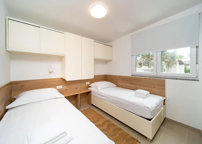 Arti Homes Rab Pensionat 4*