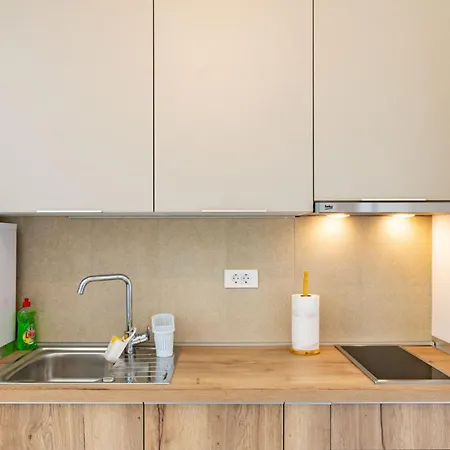 Arti Homes Rab Gæstehus