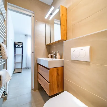 ゲストハウス Arti Homes Rab